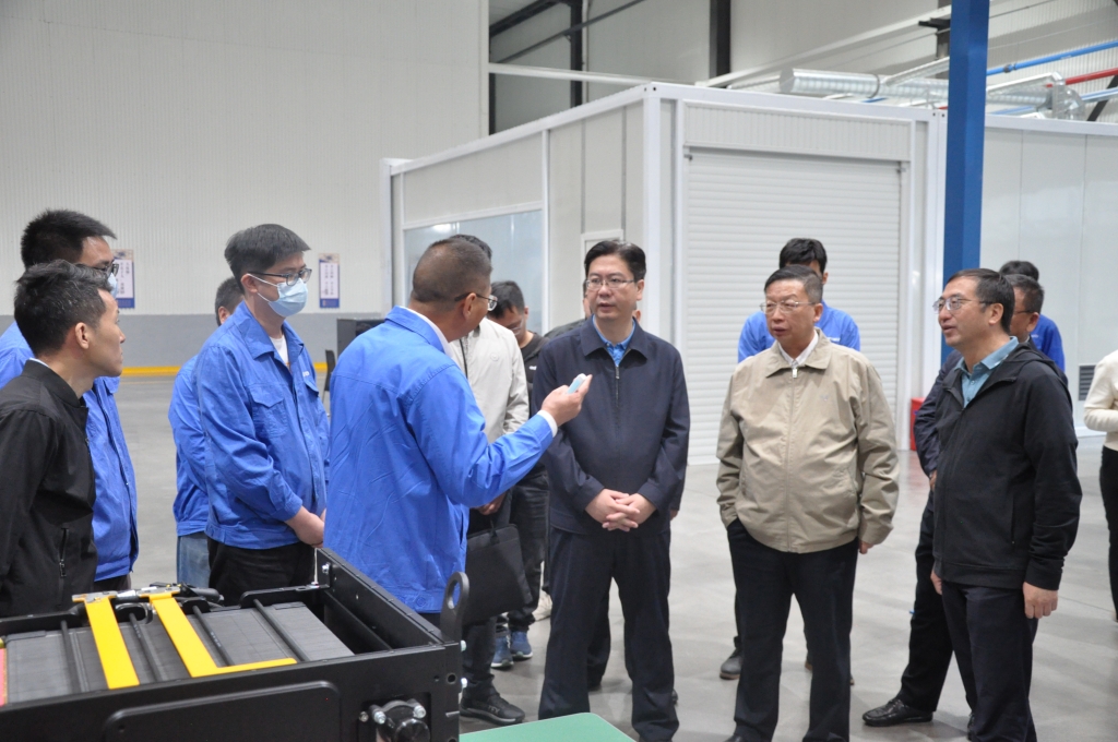 昆明市氢能、储能等绿色能源产业调研组到云南云内动力集团有限公司开展调研